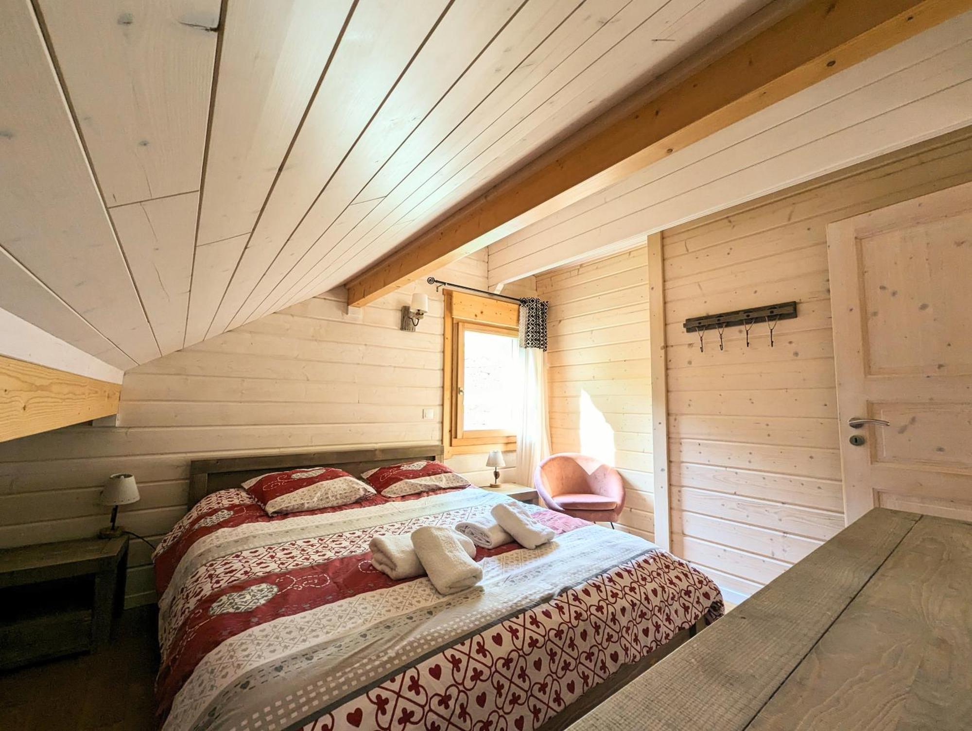 Chalet Sauna Jacuzzi 6 Personnes 拉布雷斯 外观 照片