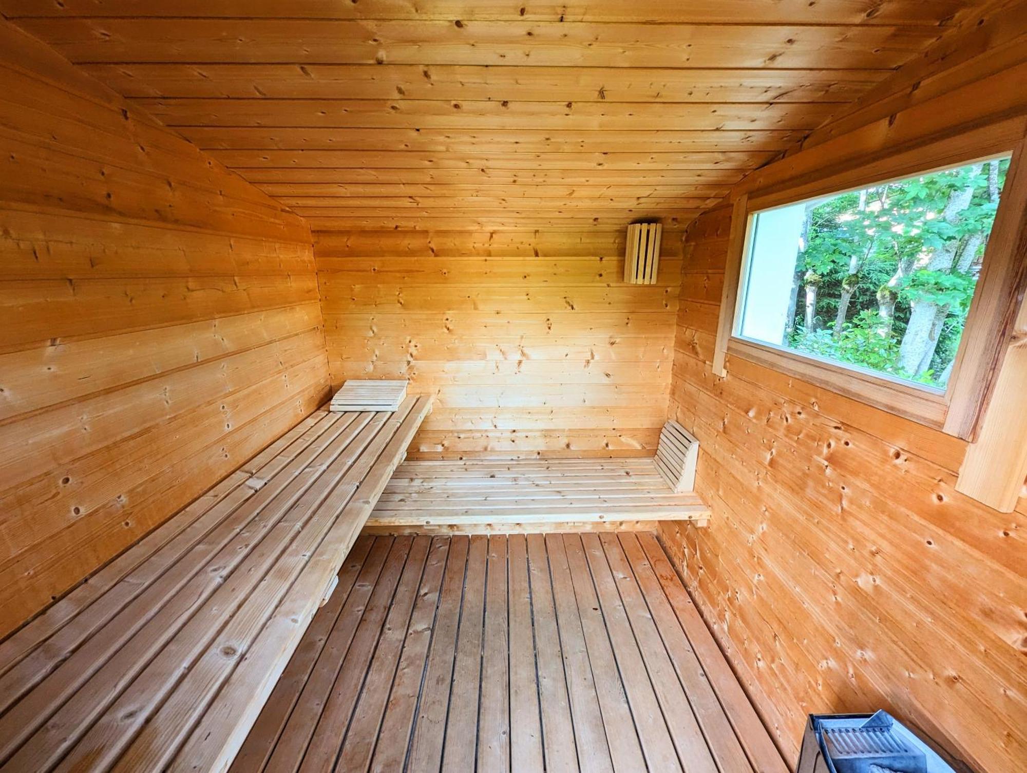 Chalet Sauna Jacuzzi 6 Personnes 拉布雷斯 外观 照片