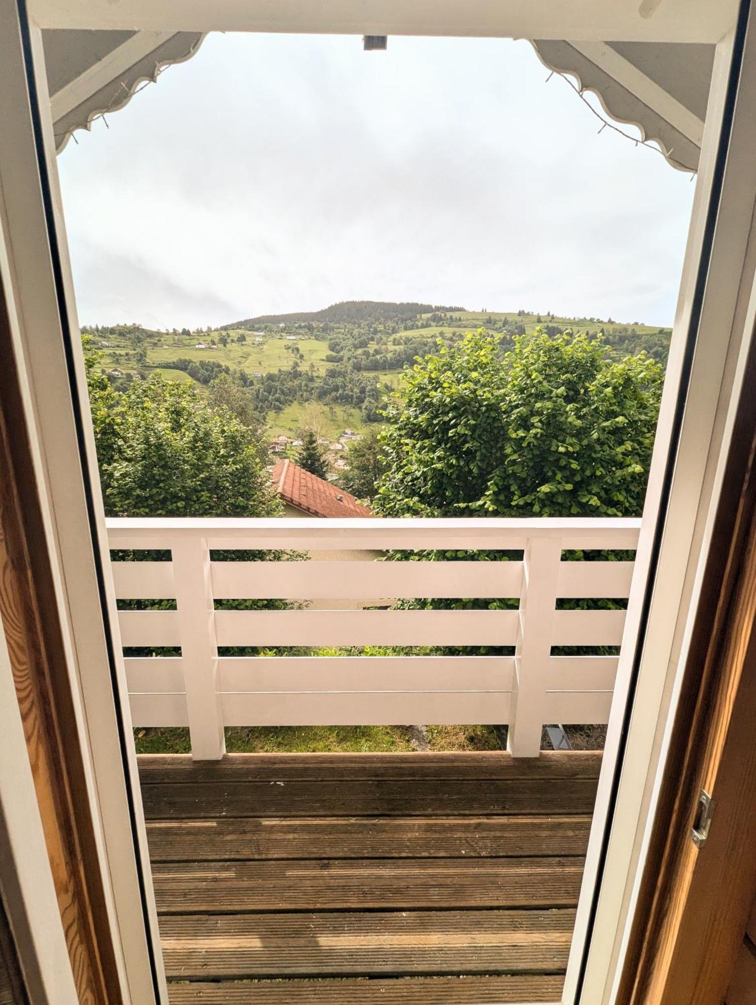 Chalet Sauna Jacuzzi 6 Personnes 拉布雷斯 外观 照片