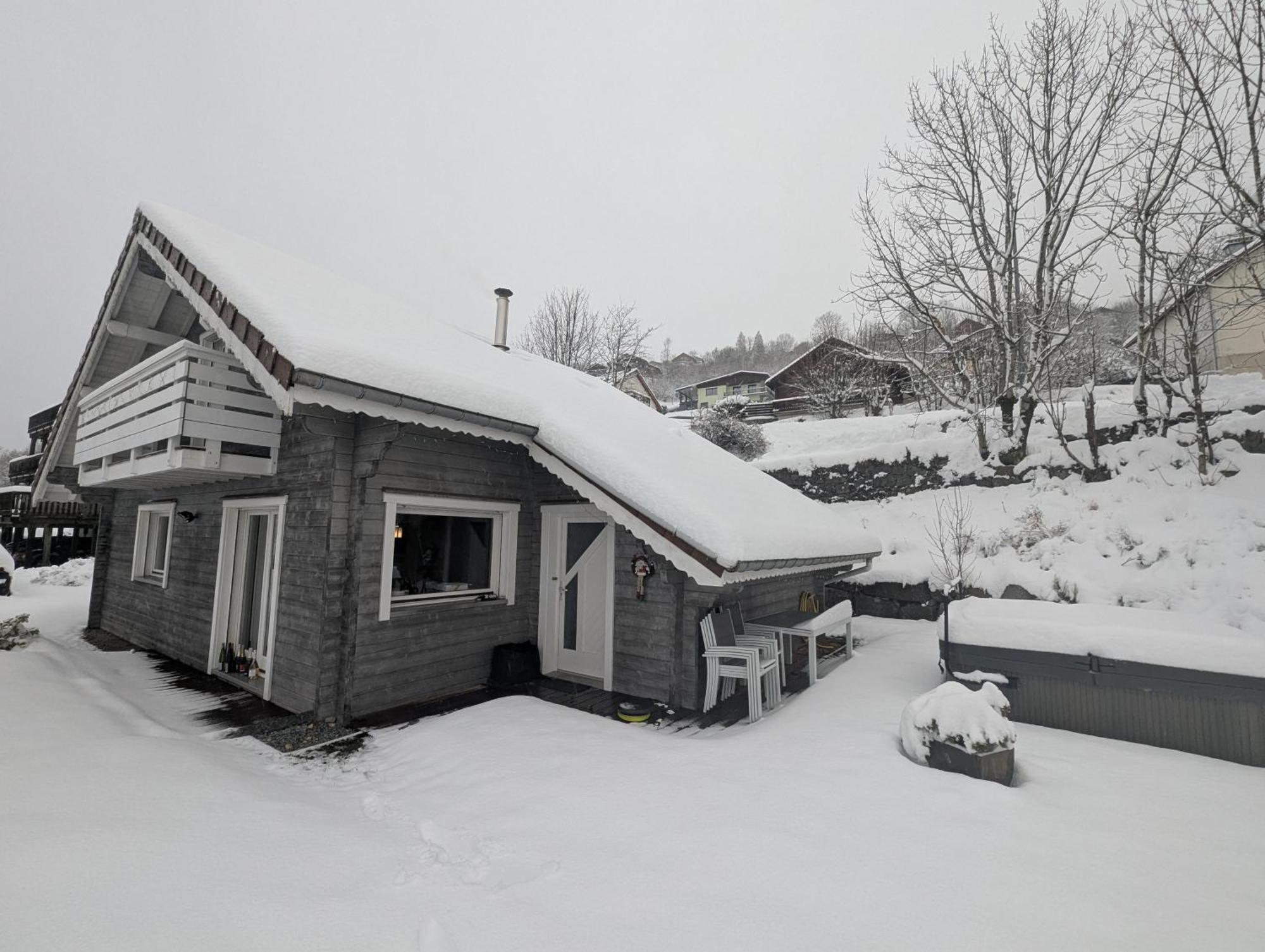 Chalet Sauna Jacuzzi 6 Personnes 拉布雷斯 外观 照片