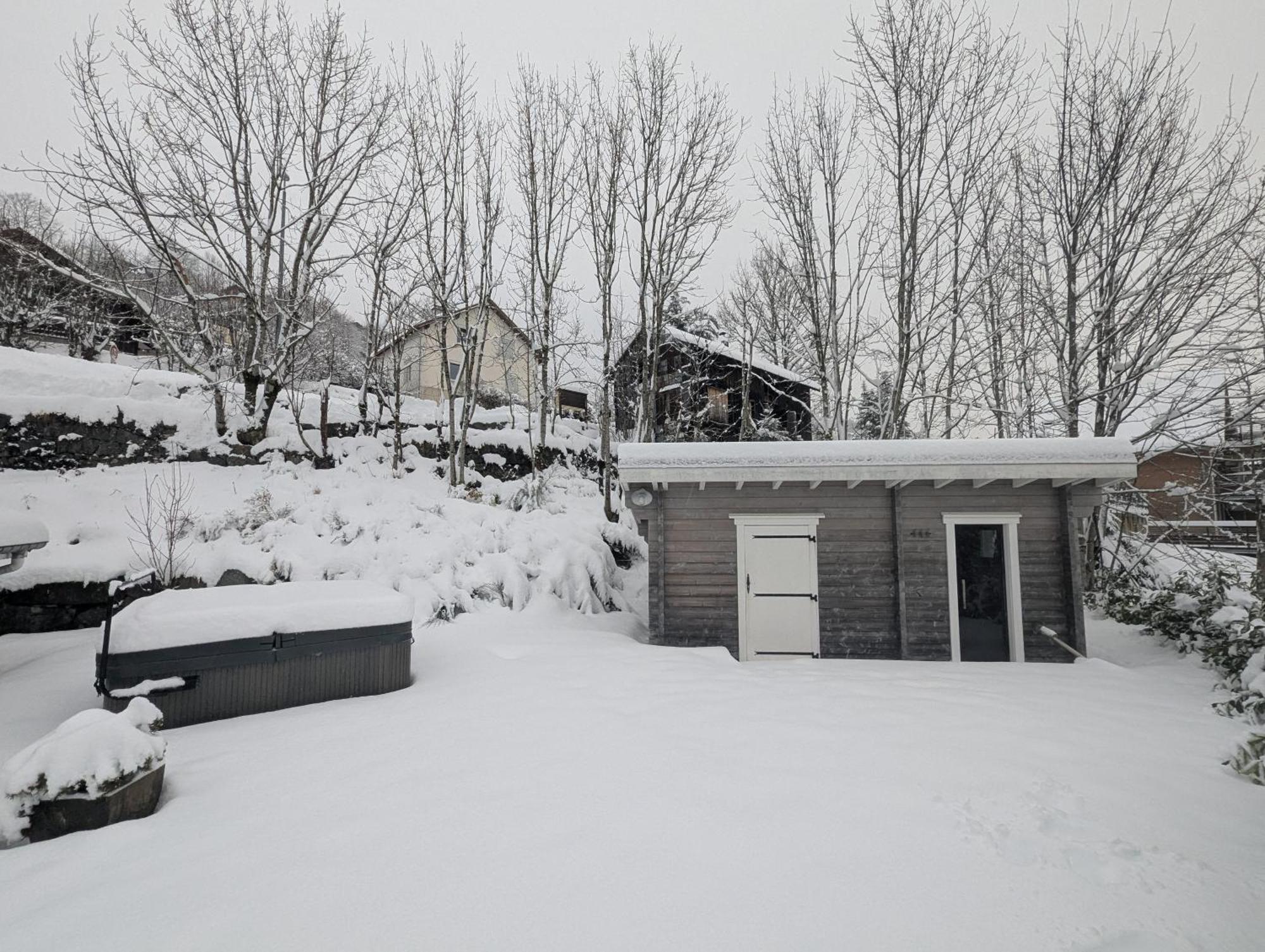 Chalet Sauna Jacuzzi 6 Personnes 拉布雷斯 外观 照片